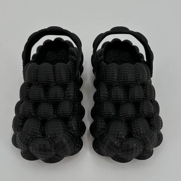 Other - Closed Toe Slip On Black Bubble Slippers New In Bag Kids Size US 1.5-2/EU 32-33